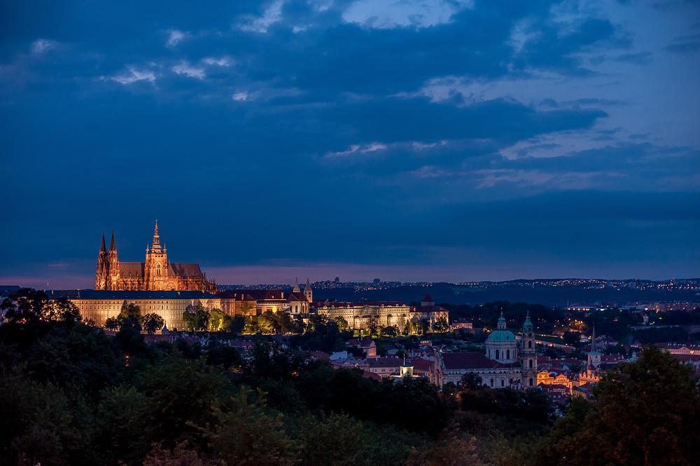 Nebozizek Hotel A Restaurant Praha Bagian luar foto