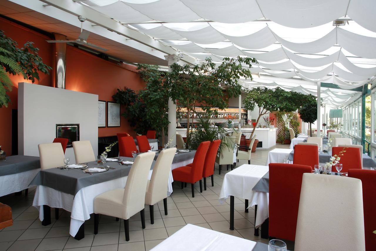 Nebozizek Hotel A Restaurant Praha Bagian luar foto